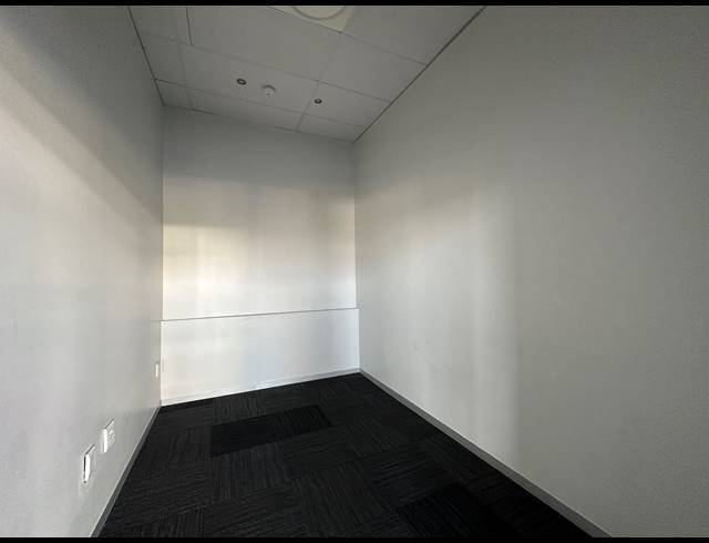 188.40M² OFFICE TO LET IN DORINGKLOOF